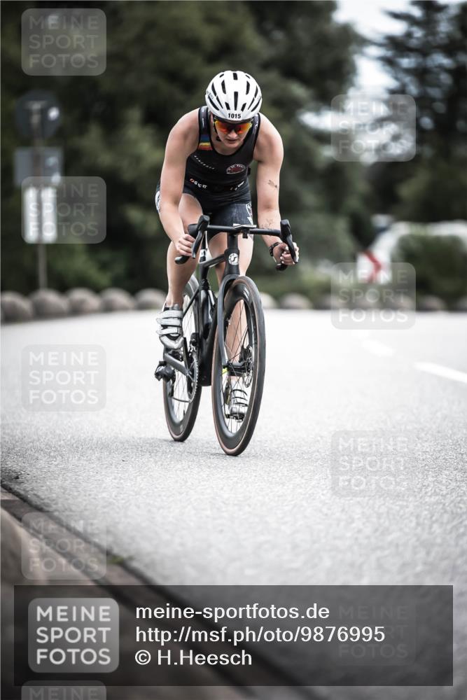 21.06.2026 - 29. Vierlanden-Triathlon H.Heesch http://msf.ph/oto/9876995 21.06.2026 12:34:04 Radfahren 804, 929, 1002, 1015 meine-sportfotos.de