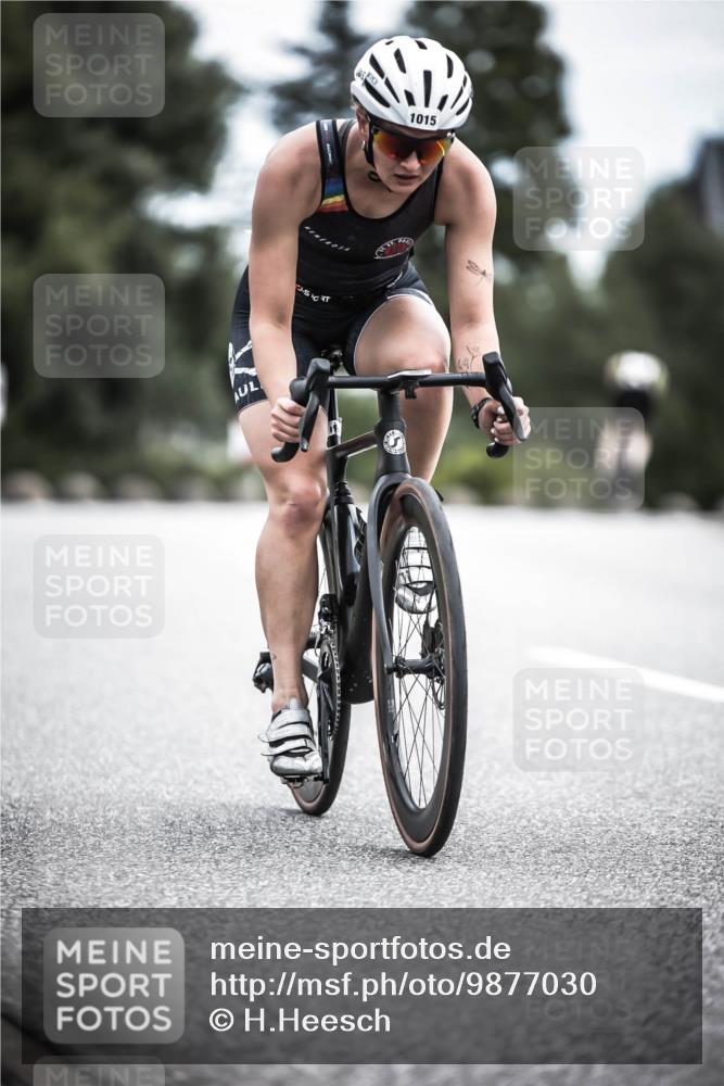 21.06.2026 - 29. Vierlanden-Triathlon H.Heesch http://msf.ph/oto/9877030 21.06.2026 12:34:04 Radfahren 804, 929, 1002, 1015 meine-sportfotos.de