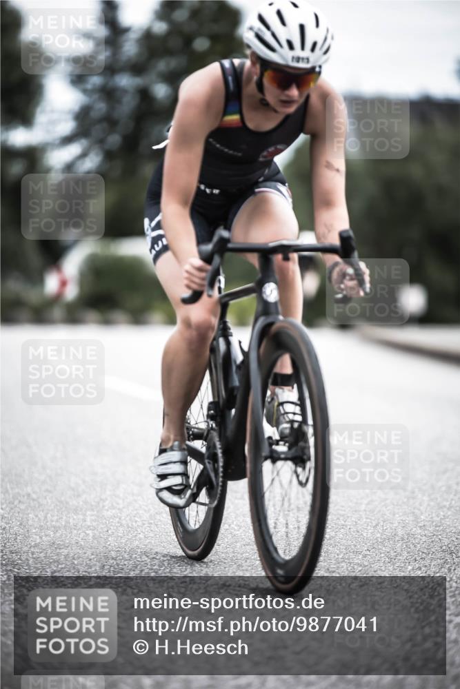 21.06.2026 - 29. Vierlanden-Triathlon H.Heesch http://msf.ph/oto/9877041 21.06.2026 12:34:04 Radfahren 804, 929, 1002, 1015 meine-sportfotos.de