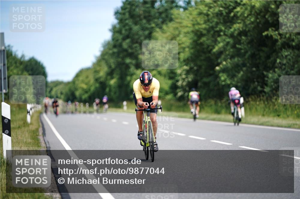 21.06.2026 - Viking Triathlon Michael Burmester http://msf.ph/oto/9877044 21.06.2026 12:58:45 Radfahren 60, 127, 298, 450, 528, 557 meine-sportfotos.de