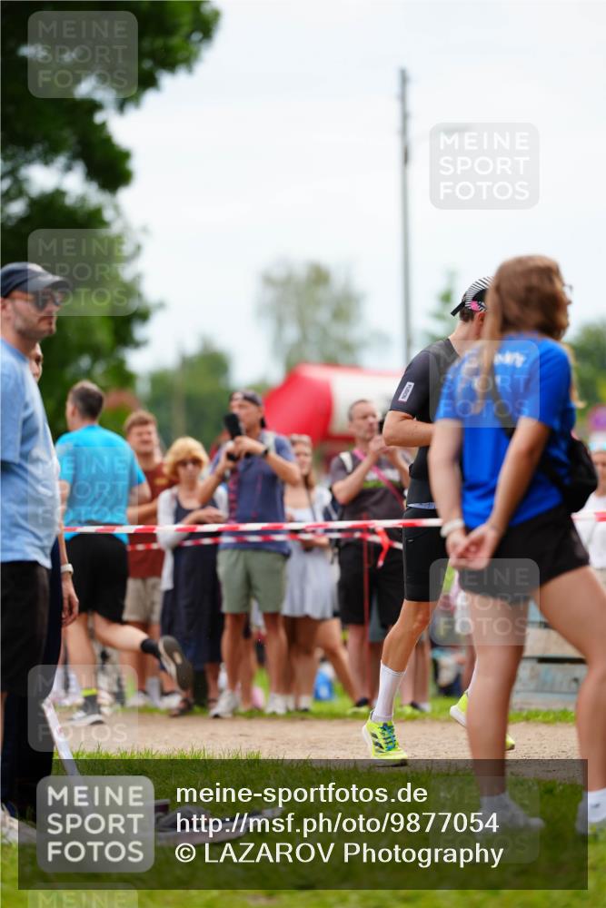 21.06.2026 - 29. Vierlanden-Triathlon LAZAROV Photography http://msf.ph/oto/9877054 21.06.2026 11:29:25 Laufen  meine-sportfotos.de
