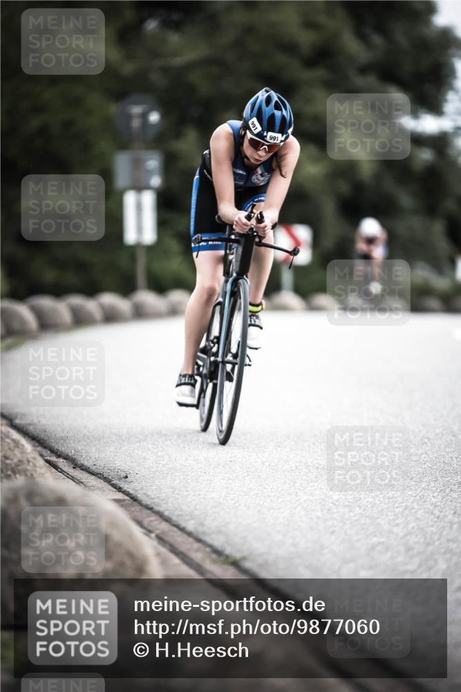 21.06.2026 - 29. Vierlanden-Triathlon H.Heesch http://msf.ph/oto/9877060 21.06.2026 12:34:16 Radfahren 990, 991, 997, 1010 meine-sportfotos.de