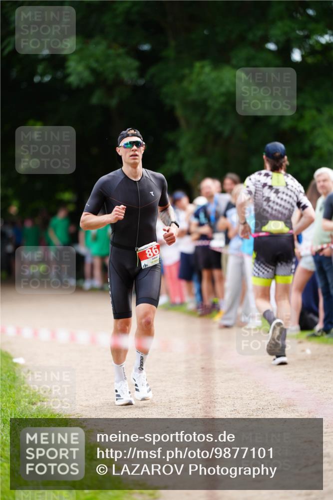 21.06.2026 - 29. Vierlanden-Triathlon LAZAROV Photography http://msf.ph/oto/9877101 21.06.2026 11:30:15 Laufen 86 meine-sportfotos.de