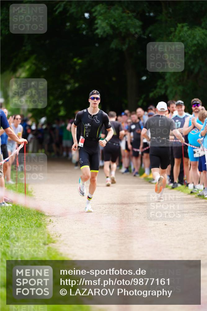 21.06.2026 - 29. Vierlanden-Triathlon LAZAROV Photography http://msf.ph/oto/9877161 21.06.2026 11:32:34 Laufen  meine-sportfotos.de