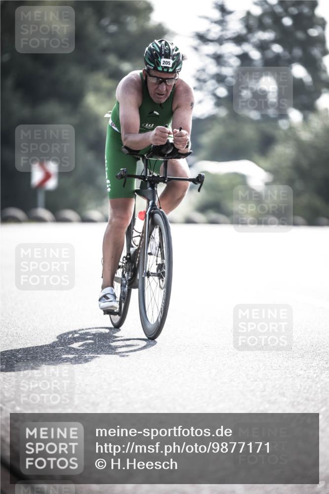 21.06.2026 - 29. Vierlanden-Triathlon H.Heesch http://msf.ph/oto/9877171 21.06.2026 09:02:24 Radfahren 205 meine-sportfotos.de