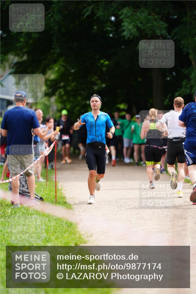 21.06.2026 - 29. Vierlanden-Triathlon LAZAROV Photography http://msf.ph/oto/9877174 21.06.2026 11:32:41 Laufen  meine-sportfotos.de