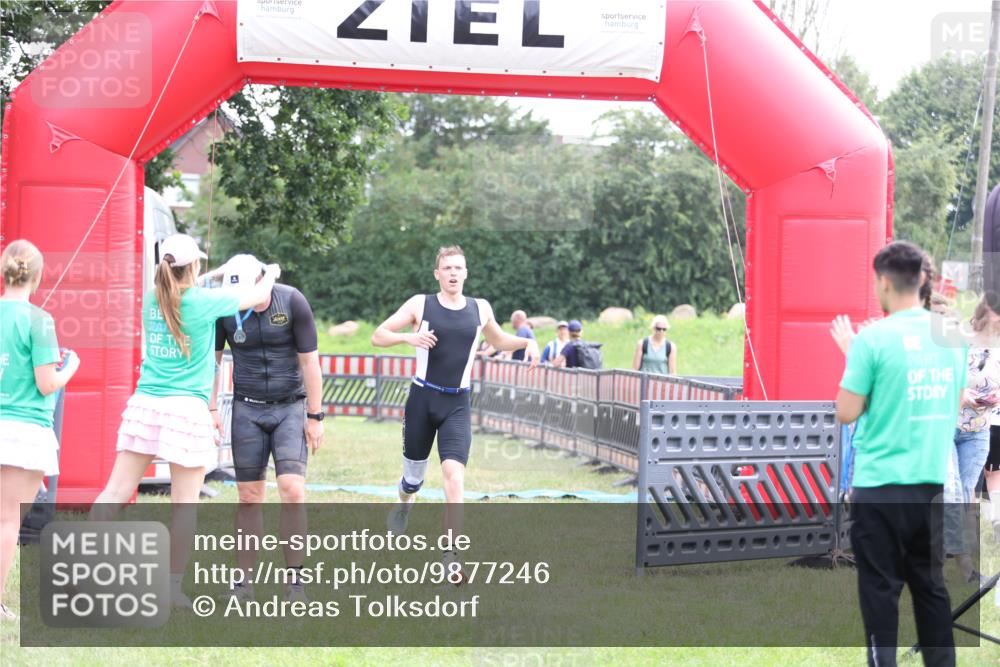 21.06.2026 - 29. Vierlanden-Triathlon Andreas Tolksdorf http://msf.ph/oto/9877246 21.06.2026 11:11:42 Ziel 336, 336 meine-sportfotos.de