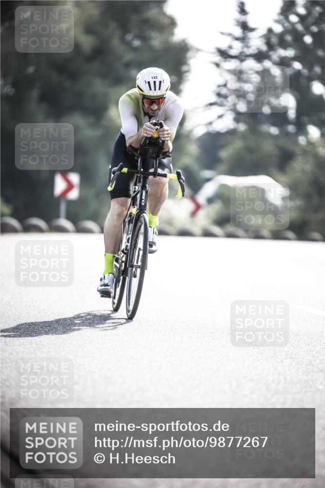 21.06.2026 - 29. Vierlanden-Triathlon H.Heesch http://msf.ph/oto/9877267 21.06.2026 09:02:44 Radfahren 122, 195 meine-sportfotos.de