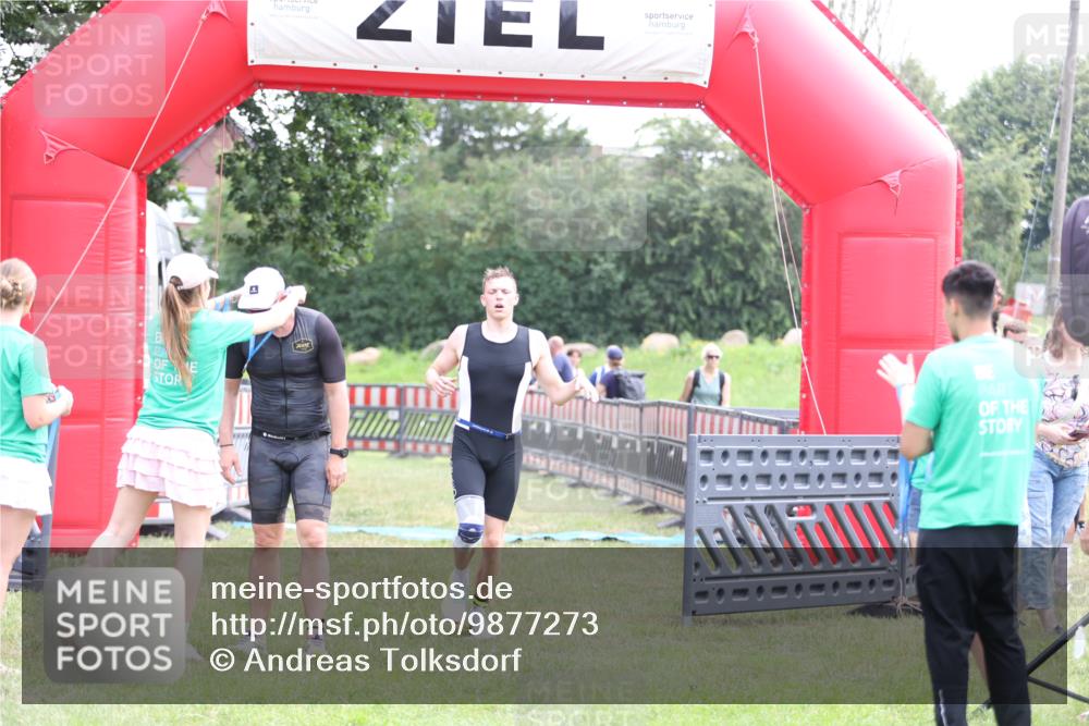 21.06.2026 - 29. Vierlanden-Triathlon Andreas Tolksdorf http://msf.ph/oto/9877273 21.06.2026 11:11:42 Ziel 336, 336 meine-sportfotos.de