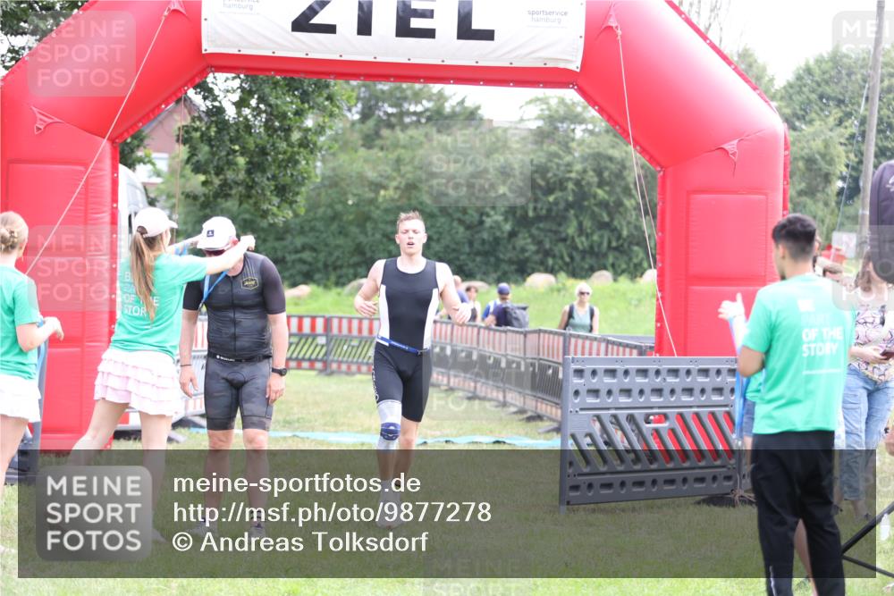 21.06.2026 - 29. Vierlanden-Triathlon Andreas Tolksdorf http://msf.ph/oto/9877278 21.06.2026 11:11:42 Ziel 336, 336 meine-sportfotos.de