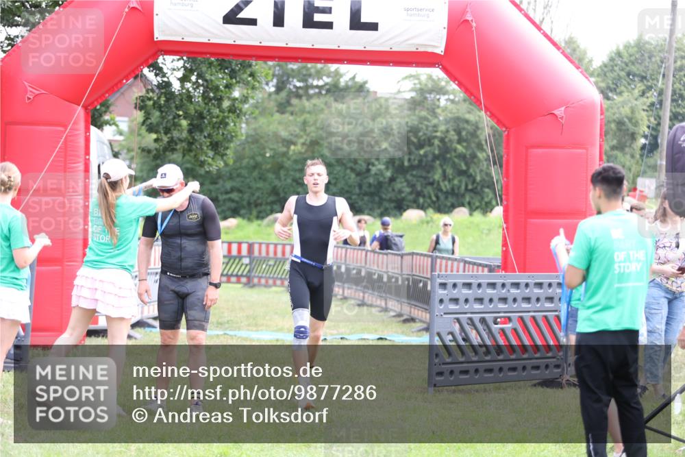 21.06.2026 - 29. Vierlanden-Triathlon Andreas Tolksdorf http://msf.ph/oto/9877286 21.06.2026 11:11:42 Ziel 336, 336 meine-sportfotos.de