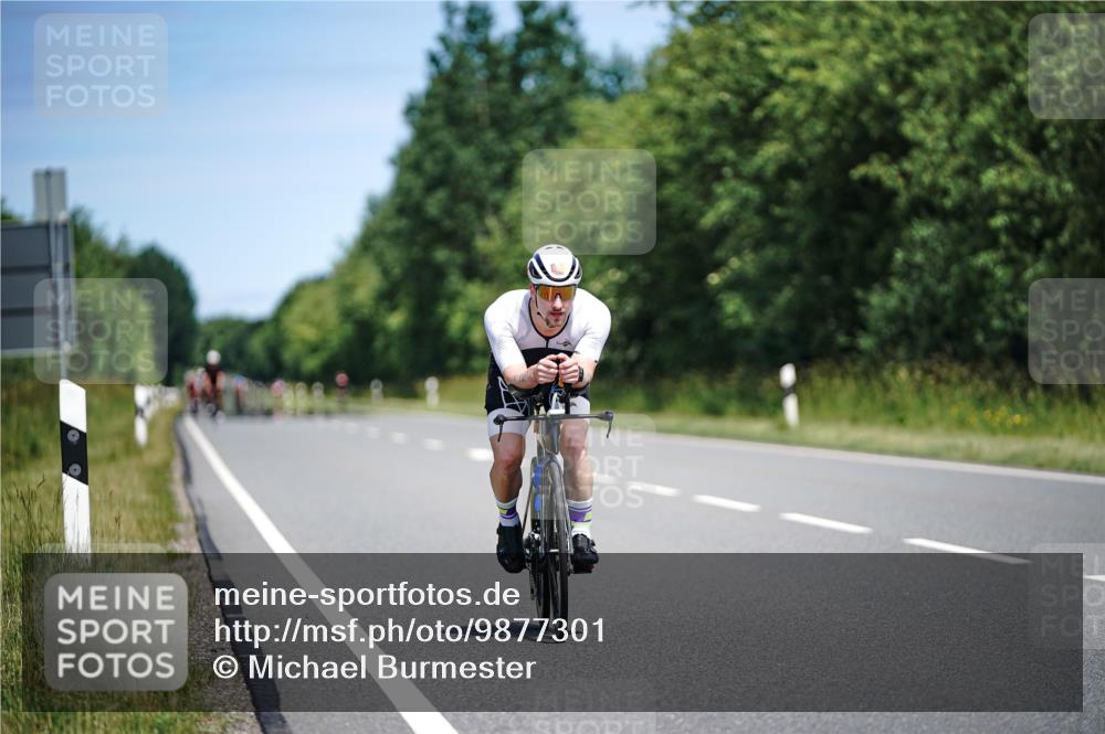21.06.2026 - Viking Triathlon Michael Burmester http://msf.ph/oto/9877301 21.06.2026 13:00:36 Radfahren 363, 377, 529 meine-sportfotos.de