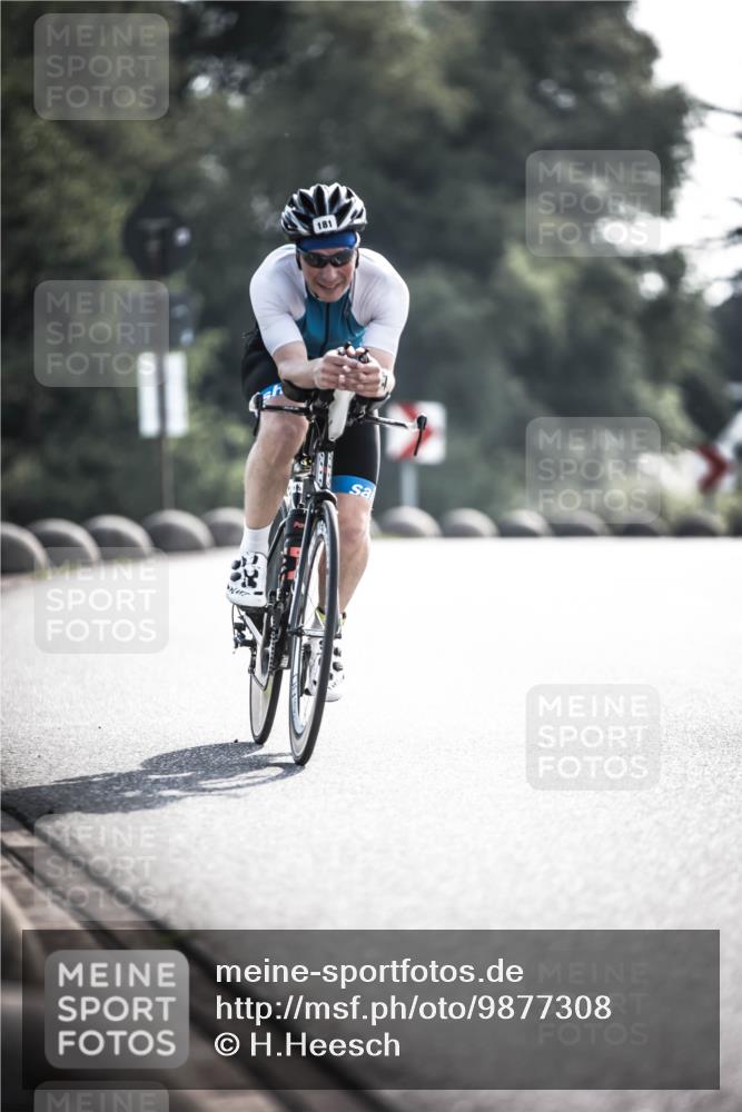 21.06.2026 - 29. Vierlanden-Triathlon H.Heesch http://msf.ph/oto/9877308 21.06.2026 09:03:00 Radfahren 181 meine-sportfotos.de