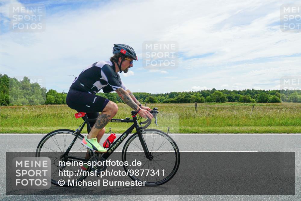 21.06.2026 - Viking Triathlon Michael Burmester http://msf.ph/oto/9877341 21.06.2026 12:03:17 Radfahren 65, 74, 102, 103, 161, 176, 238, 270, 271, 271, 426, 569, 631 meine-sportfotos.de