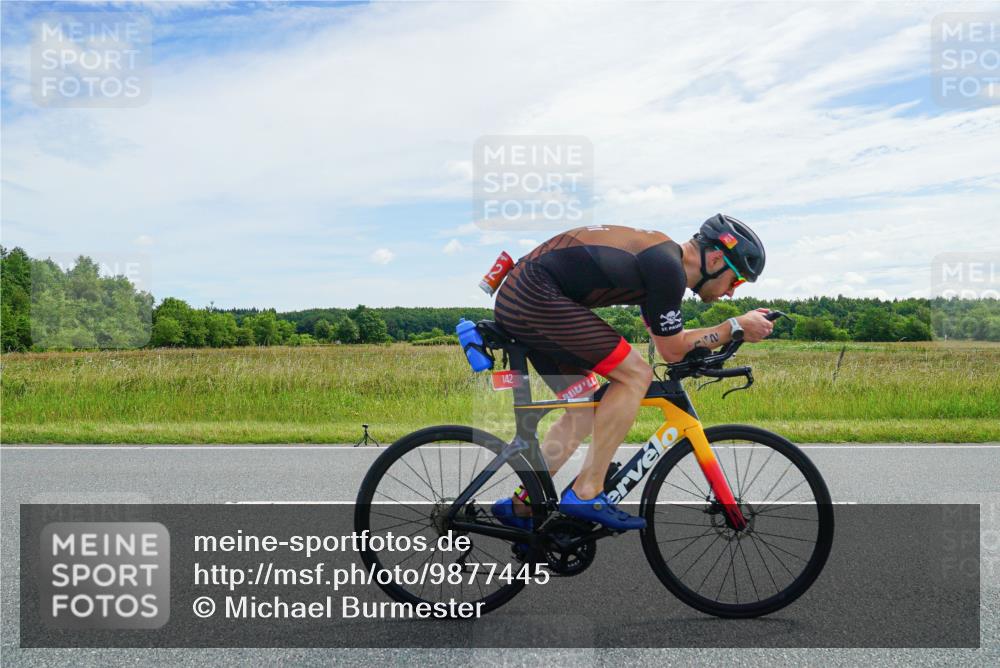 21.06.2026 - Viking Triathlon Michael Burmester http://msf.ph/oto/9877445 21.06.2026 12:05:11 Radfahren 83, 98, 142, 304, 474, 642 meine-sportfotos.de
