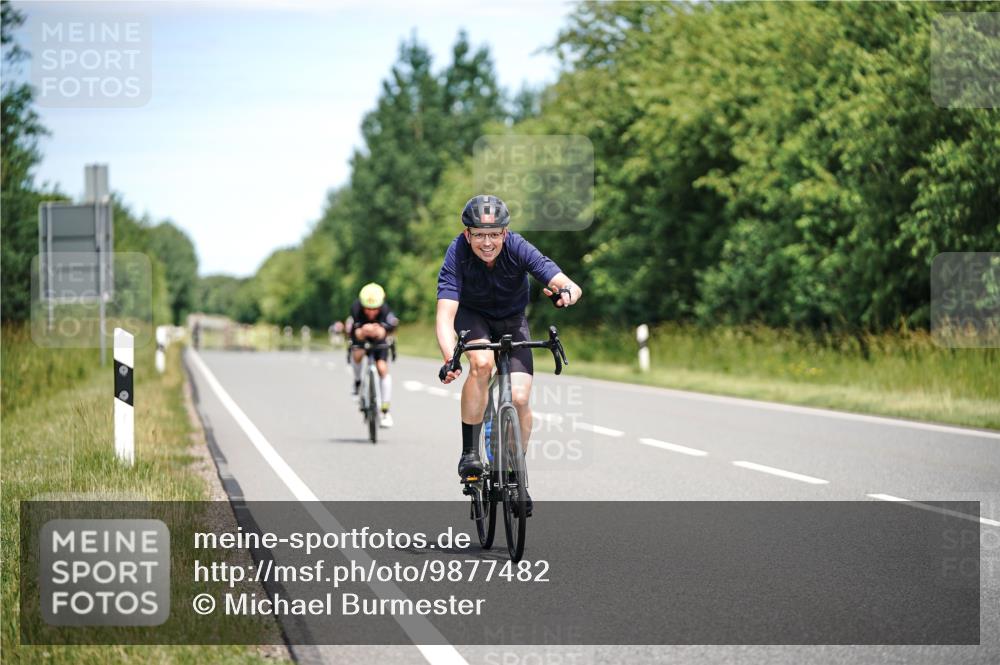 21.06.2026 - Viking Triathlon Michael Burmester http://msf.ph/oto/9877482 21.06.2026 13:01:05 Radfahren 138, 283, 416, 511, 515, 521, 542, 664 meine-sportfotos.de