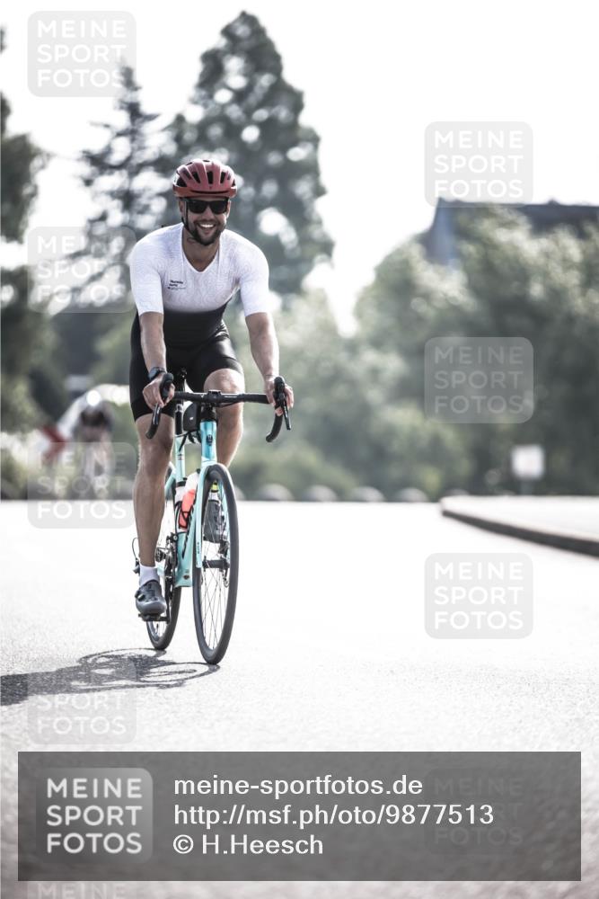 21.06.2026 - 29. Vierlanden-Triathlon H.Heesch http://msf.ph/oto/9877513 21.06.2026 09:03:37 Radfahren 33, 126 meine-sportfotos.de