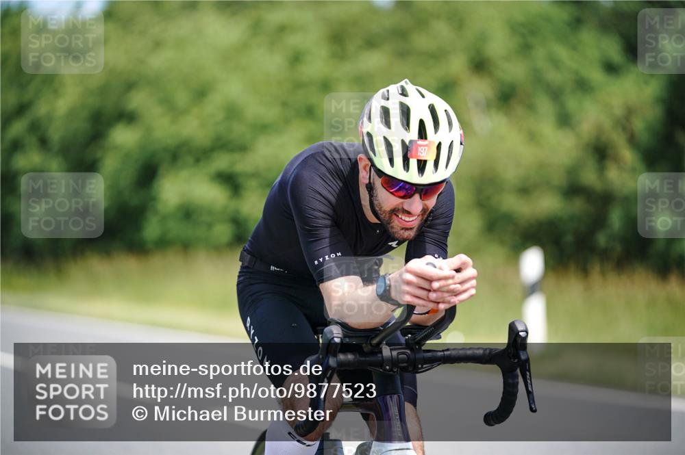 21.06.2026 - Viking Triathlon Michael Burmester http://msf.ph/oto/9877523 21.06.2026 13:01:08 Radfahren 138, 283, 283, 515, 542, 664 meine-sportfotos.de