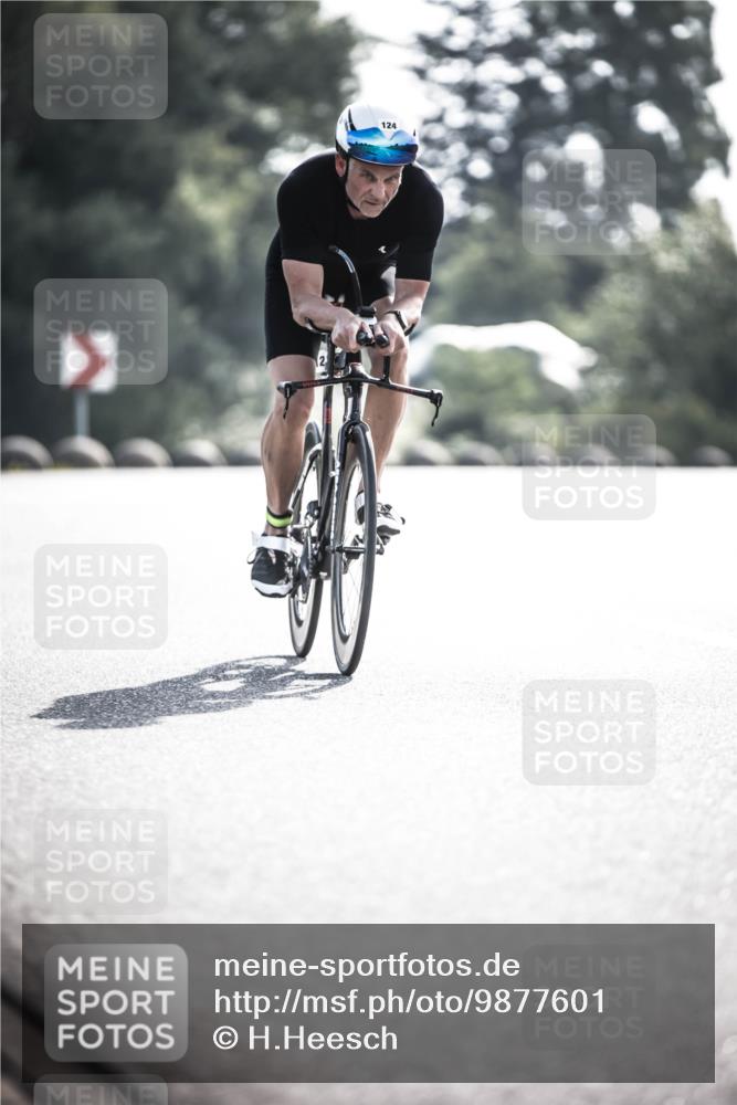 21.06.2026 - 29. Vierlanden-Triathlon H.Heesch http://msf.ph/oto/9877601 21.06.2026 09:03:51 Radfahren 26, 124 meine-sportfotos.de