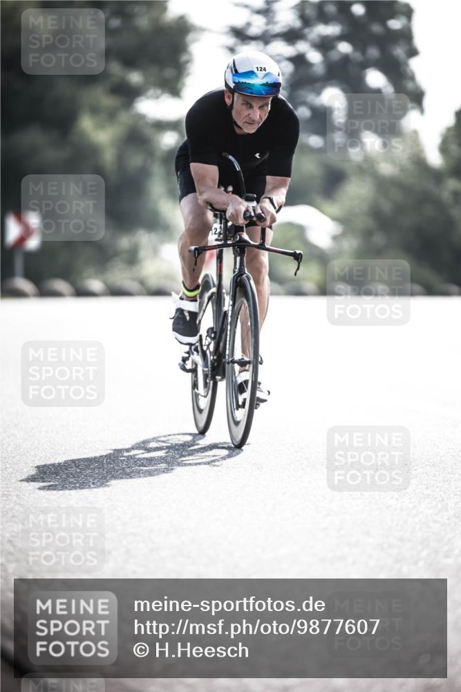 21.06.2026 - 29. Vierlanden-Triathlon H.Heesch http://msf.ph/oto/9877607 21.06.2026 09:03:51 Radfahren 26, 124 meine-sportfotos.de