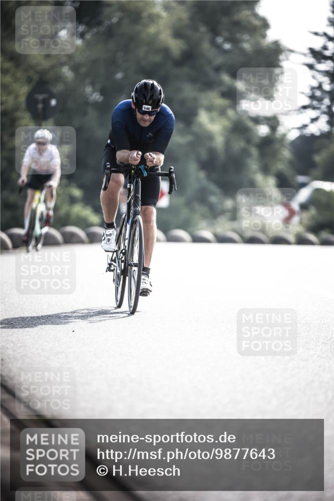 21.06.2026 - 29. Vierlanden-Triathlon H.Heesch http://msf.ph/oto/9877643 21.06.2026 09:04:43 Radfahren 50, 81, 98, 146 meine-sportfotos.de
