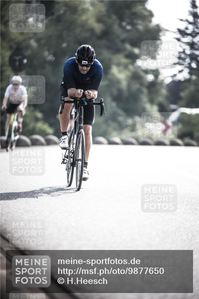 21.06.2026 - 29. Vierlanden-Triathlon H.Heesch http://msf.ph/oto/9877650 21.06.2026 09:04:43 Radfahren 50, 81, 98, 146 meine-sportfotos.de