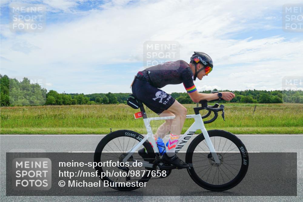 21.06.2026 - Viking Triathlon Michael Burmester http://msf.ph/oto/9877658 21.06.2026 12:07:36 Radfahren 44, 90, 97, 118, 163, 211, 226, 245, 245, 562, 562, 621 meine-sportfotos.de