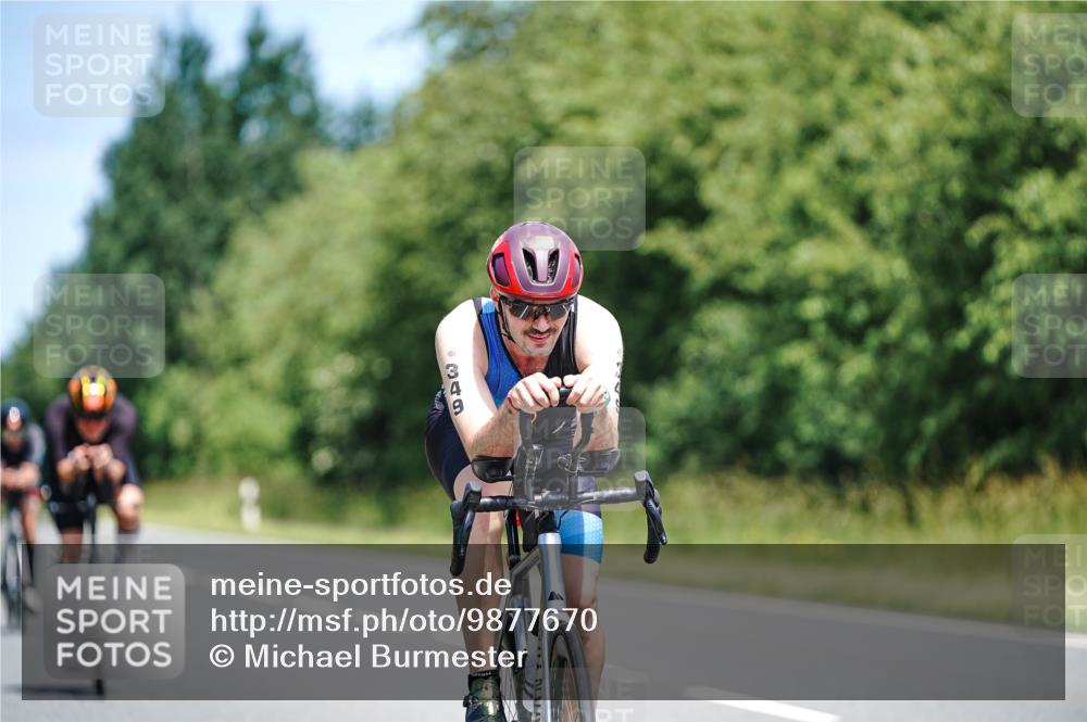 21.06.2026 - Viking Triathlon Michael Burmester http://msf.ph/oto/9877670 21.06.2026 13:03:02 Radfahren 333, 395, 417, 448, 628 meine-sportfotos.de
