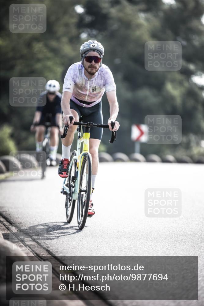 21.06.2026 - 29. Vierlanden-Triathlon H.Heesch http://msf.ph/oto/9877694 21.06.2026 09:04:45 Radfahren 50, 70, 81, 98, 146 meine-sportfotos.de