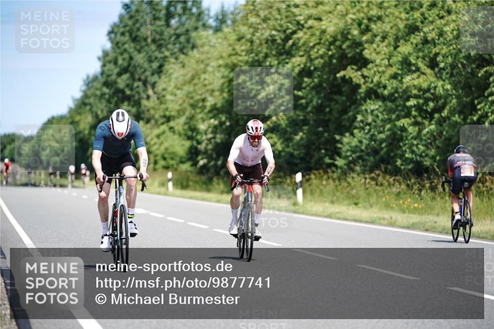 21.06.2026 - Viking Triathlon Michael Burmester http://msf.ph/oto/9877741 21.06.2026 13:03:59 Radfahren 61, 209, 498, 550, 609 meine-sportfotos.de