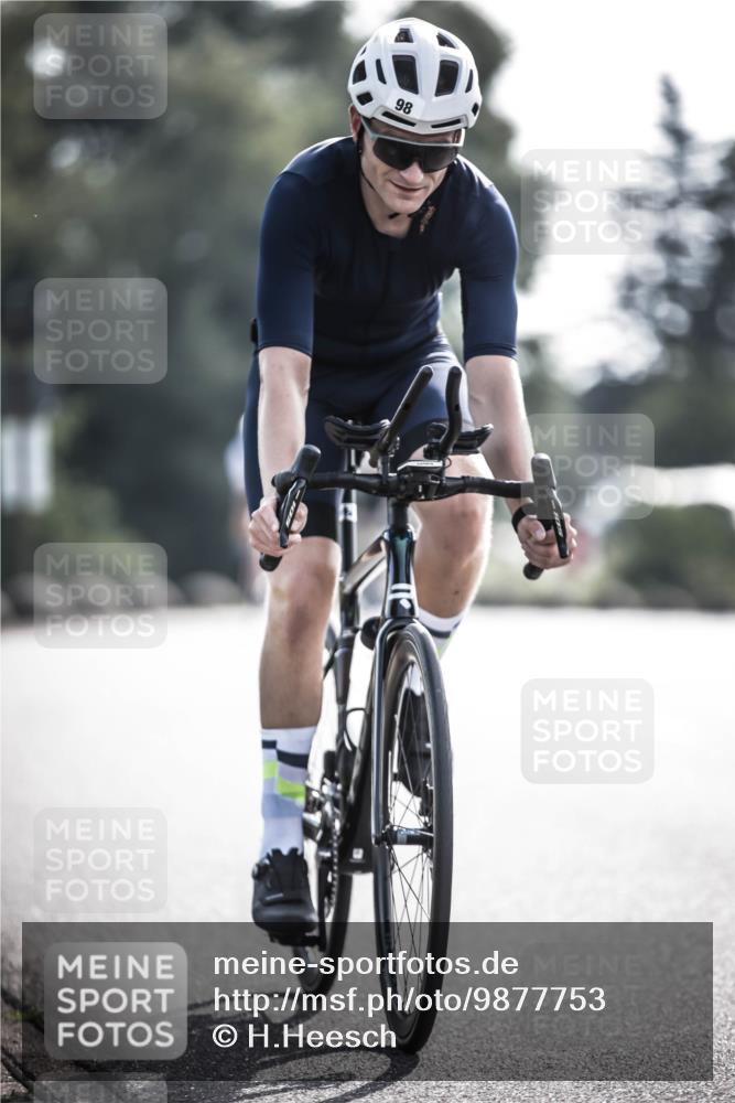 21.06.2026 - 29. Vierlanden-Triathlon H.Heesch http://msf.ph/oto/9877753 21.06.2026 09:04:47 Radfahren 50, 70, 81, 98, 146 meine-sportfotos.de