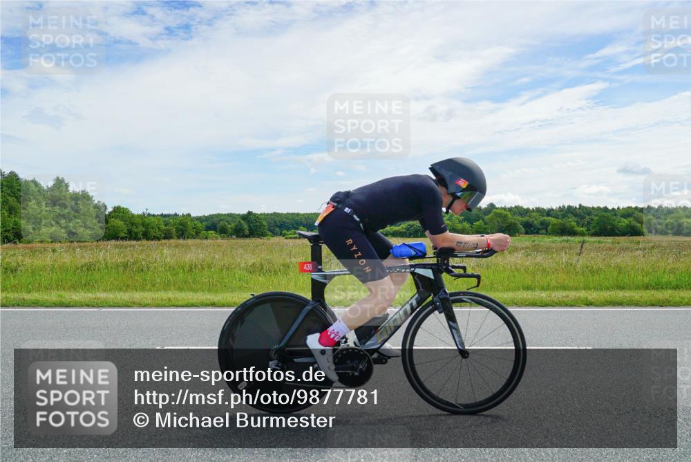 21.06.2026 - Viking Triathlon Michael Burmester http://msf.ph/oto/9877781 21.06.2026 12:09:49 Radfahren 64, 185, 185, 378, 378, 438, 460, 484, 522 meine-sportfotos.de