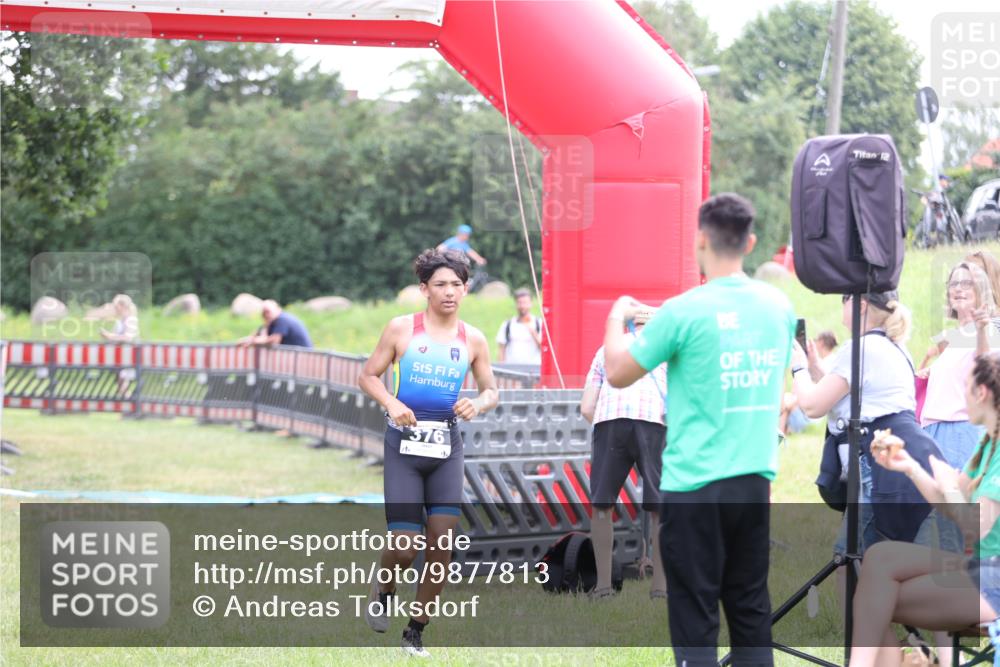 21.06.2026 - 29. Vierlanden-Triathlon Andreas Tolksdorf http://msf.ph/oto/9877813 21.06.2026 11:14:57 Ziel 358, 454, 358, 454 meine-sportfotos.de