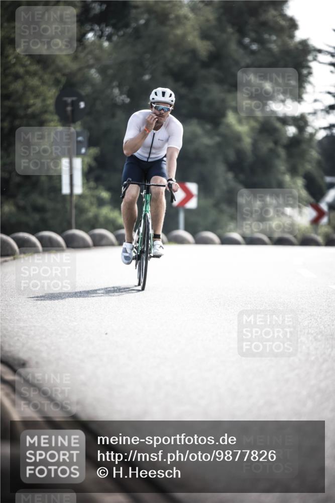 21.06.2026 - 29. Vierlanden-Triathlon H.Heesch http://msf.ph/oto/9877826 21.06.2026 09:05:31 Radfahren 58 meine-sportfotos.de