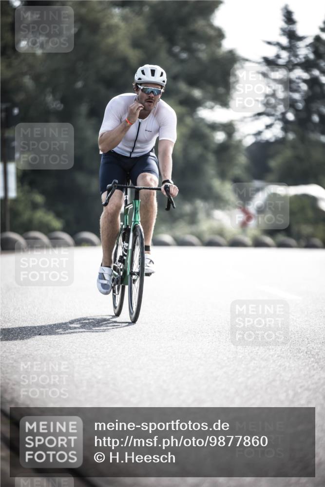 21.06.2026 - 29. Vierlanden-Triathlon H.Heesch http://msf.ph/oto/9877860 21.06.2026 09:05:32 Radfahren 58 meine-sportfotos.de
