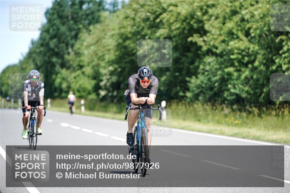 21.06.2026 - Viking Triathlon Michael Burmester http://msf.ph/oto/9877926 21.06.2026 13:05:06 Radfahren 92, 496, 631 meine-sportfotos.de