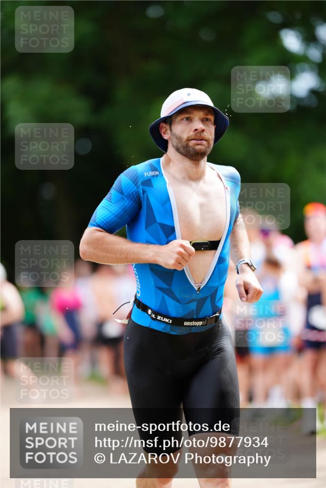 21.06.2026 - 29. Vierlanden-Triathlon LAZAROV Photography http://msf.ph/oto/9877934 21.06.2026 11:42:56 Laufen  meine-sportfotos.de