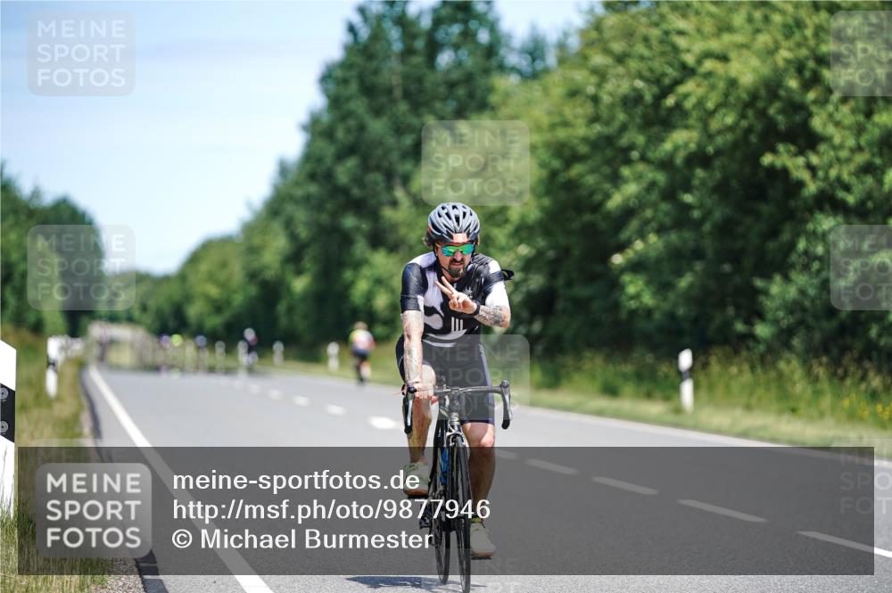 21.06.2026 - Viking Triathlon Michael Burmester http://msf.ph/oto/9877946 21.06.2026 13:05:07 Radfahren 92, 496, 631 meine-sportfotos.de
