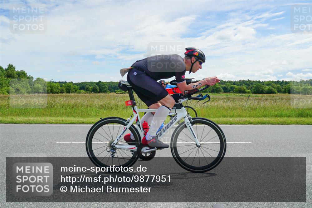 21.06.2026 - Viking Triathlon Michael Burmester http://msf.ph/oto/9877951 21.06.2026 12:12:28 Radfahren 28, 34, 45, 49, 125, 150, 168, 188, 315, 327, 340, 360, 485, 502, 513, 553, 578, 601, 663 meine-sportfotos.de