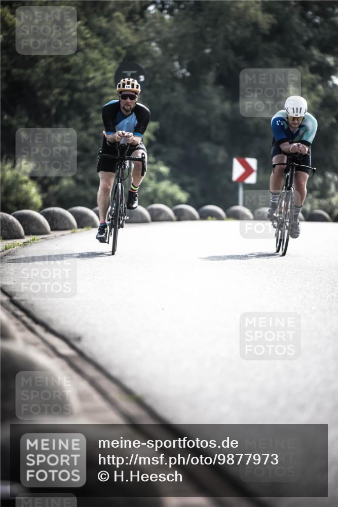 21.06.2026 - 29. Vierlanden-Triathlon H.Heesch http://msf.ph/oto/9877973 21.06.2026 09:06:03 Radfahren 94, 190, 191 meine-sportfotos.de