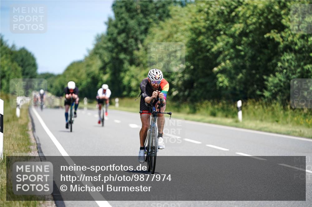 21.06.2026 - Viking Triathlon Michael Burmester http://msf.ph/oto/9877974 21.06.2026 13:06:09 Radfahren 231, 253, 264, 347, 421, 469, 509 meine-sportfotos.de