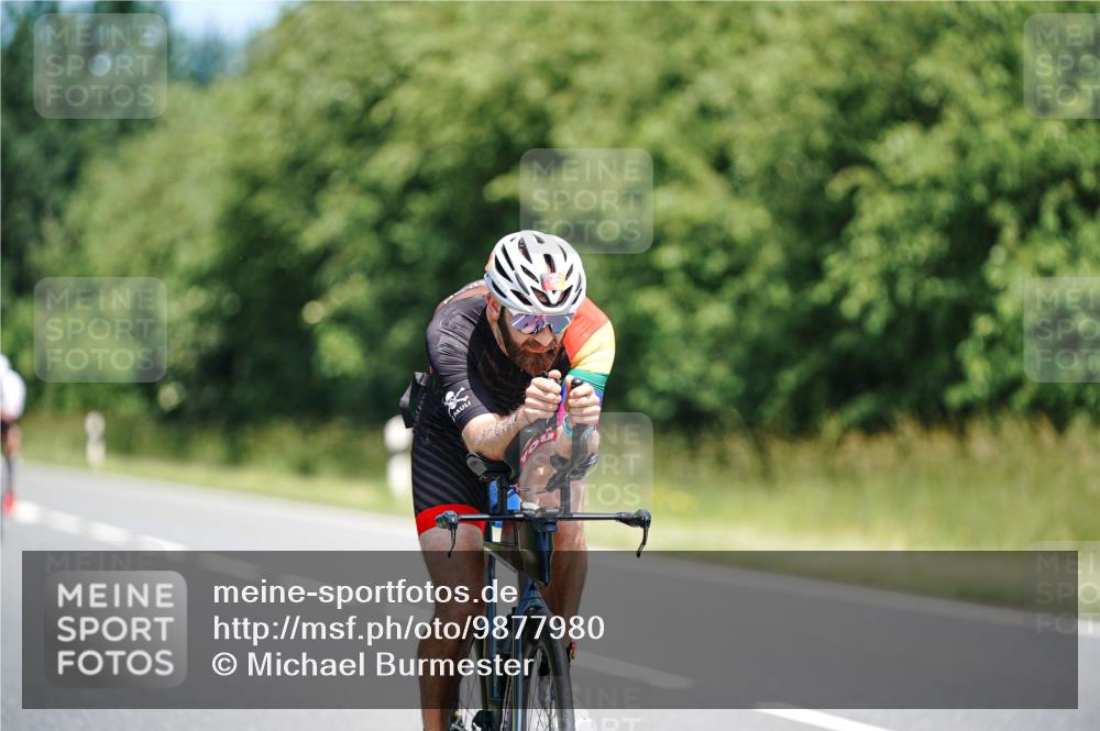 21.06.2026 - Viking Triathlon Michael Burmester http://msf.ph/oto/9877980 21.06.2026 13:06:10 Radfahren 231, 253, 264, 347, 421, 469, 509 meine-sportfotos.de