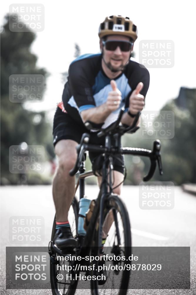 21.06.2026 - 29. Vierlanden-Triathlon H.Heesch http://msf.ph/oto/9878029 21.06.2026 09:06:06 Radfahren 94, 190, 191 meine-sportfotos.de