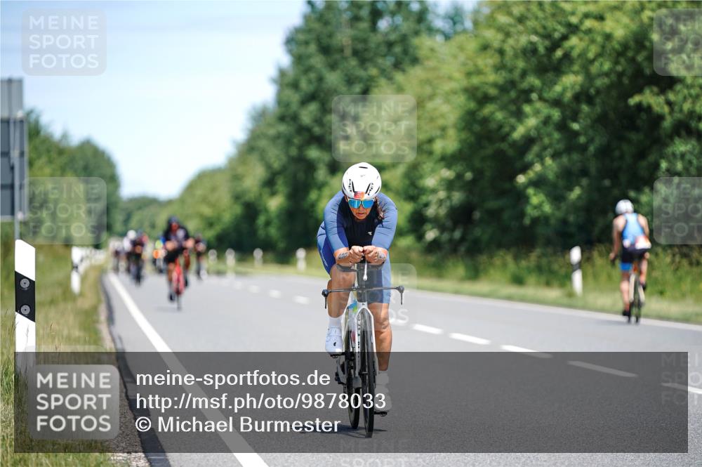 21.06.2026 - Viking Triathlon Michael Burmester http://msf.ph/oto/9878033 21.06.2026 13:06:37 Radfahren 222, 233, 264, 374, 516, 523, 636 meine-sportfotos.de