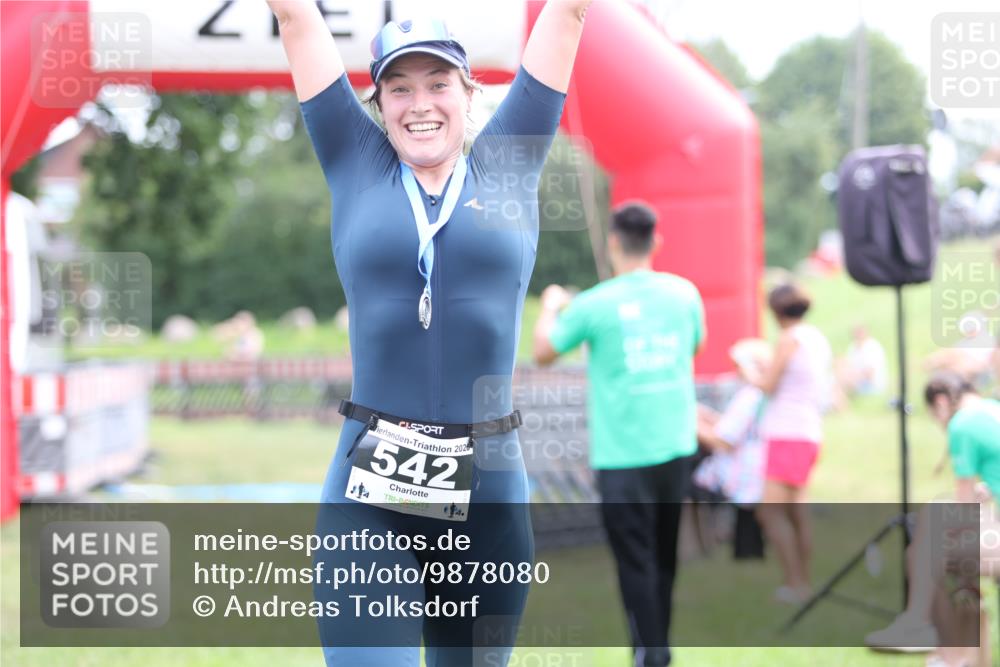 21.06.2026 - 29. Vierlanden-Triathlon Andreas Tolksdorf http://msf.ph/oto/9878080 21.06.2026 11:15:31 Ziel  meine-sportfotos.de