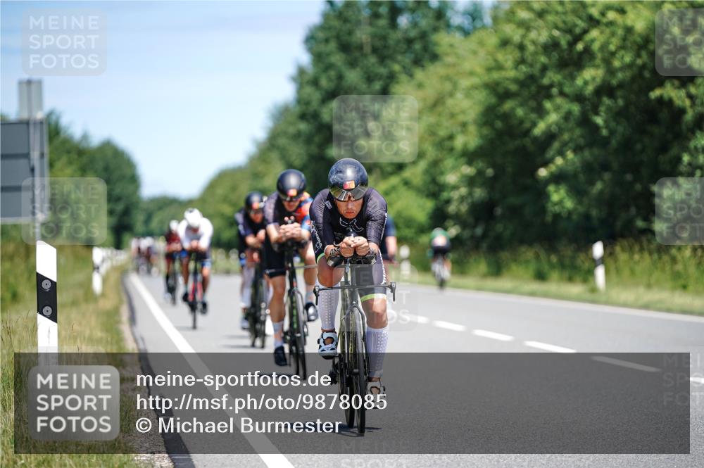 21.06.2026 - Viking Triathlon Michael Burmester http://msf.ph/oto/9878085 21.06.2026 13:06:45 Radfahren 59, 222, 233, 374, 516, 523, 564, 636 meine-sportfotos.de