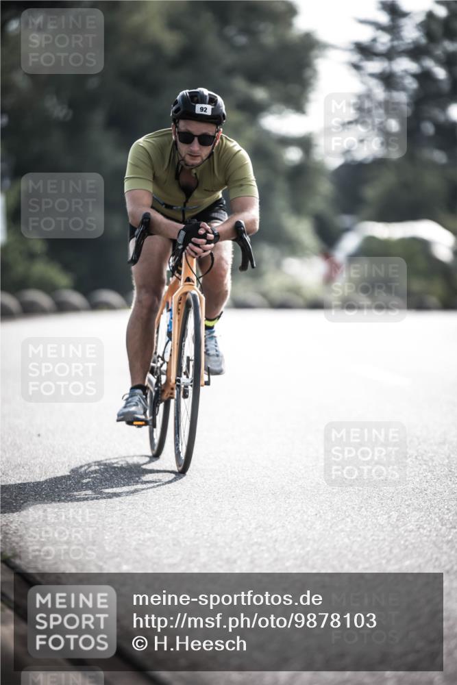21.06.2026 - 29. Vierlanden-Triathlon H.Heesch http://msf.ph/oto/9878103 21.06.2026 09:06:15 Radfahren 92 meine-sportfotos.de