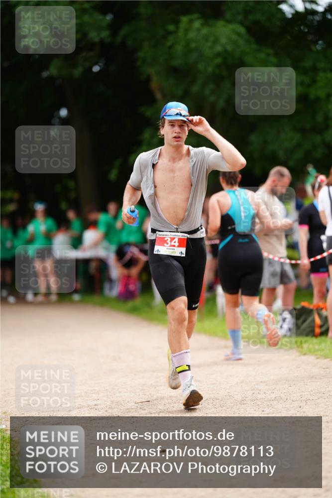 21.06.2026 - 29. Vierlanden-Triathlon LAZAROV Photography http://msf.ph/oto/9878113 21.06.2026 11:53:21 Laufen 202, 34 meine-sportfotos.de