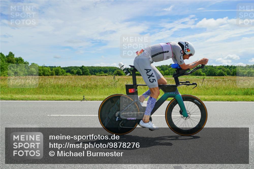 21.06.2026 - Viking Triathlon Michael Burmester http://msf.ph/oto/9878276 21.06.2026 12:15:52 Radfahren 21, 184, 221, 248, 334, 389, 394, 551, 590, 590 meine-sportfotos.de