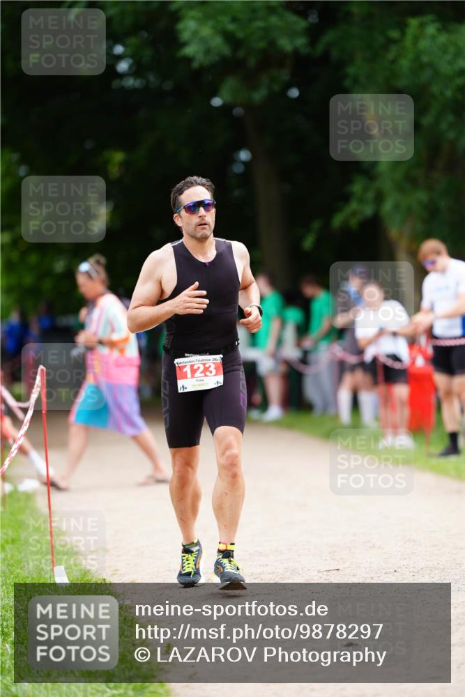 21.06.2026 - 29. Vierlanden-Triathlon LAZAROV Photography http://msf.ph/oto/9878297 21.06.2026 11:55:01 Laufen 202, 123 meine-sportfotos.de